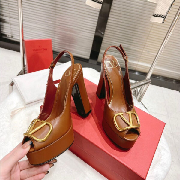 Tacones Valentino Brown V-159