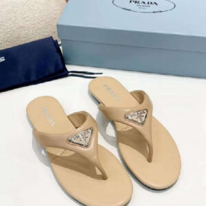 Sandalias Prada crema P18