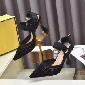 Tacones fendi black f143